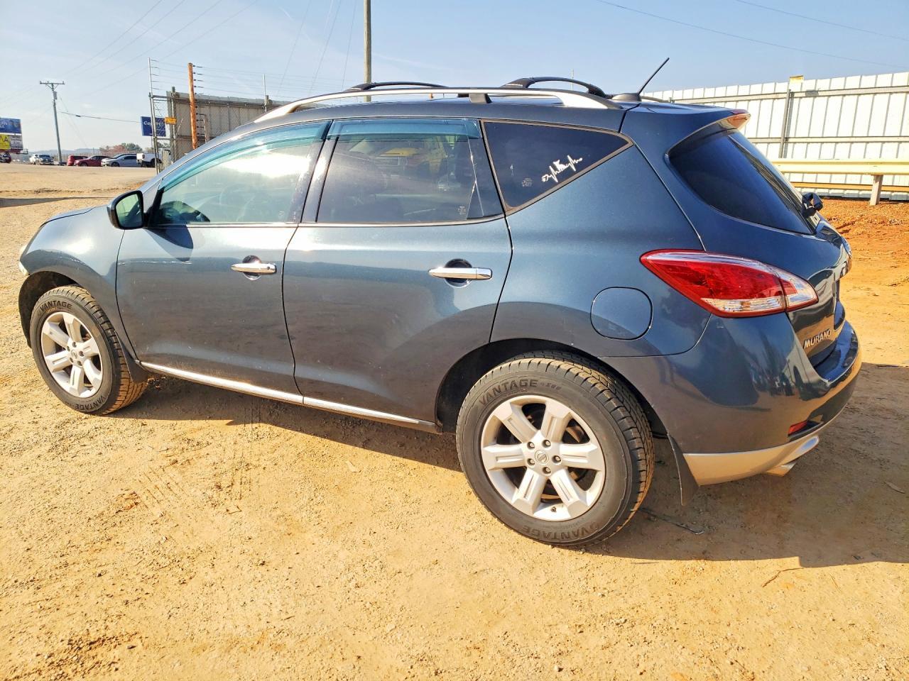 2011 Nissan Murano S - Фото 2