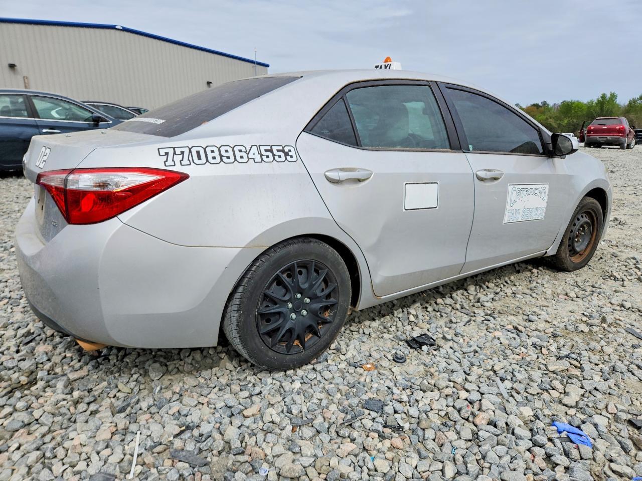 2016 Toyota Corolla Le - Image 3