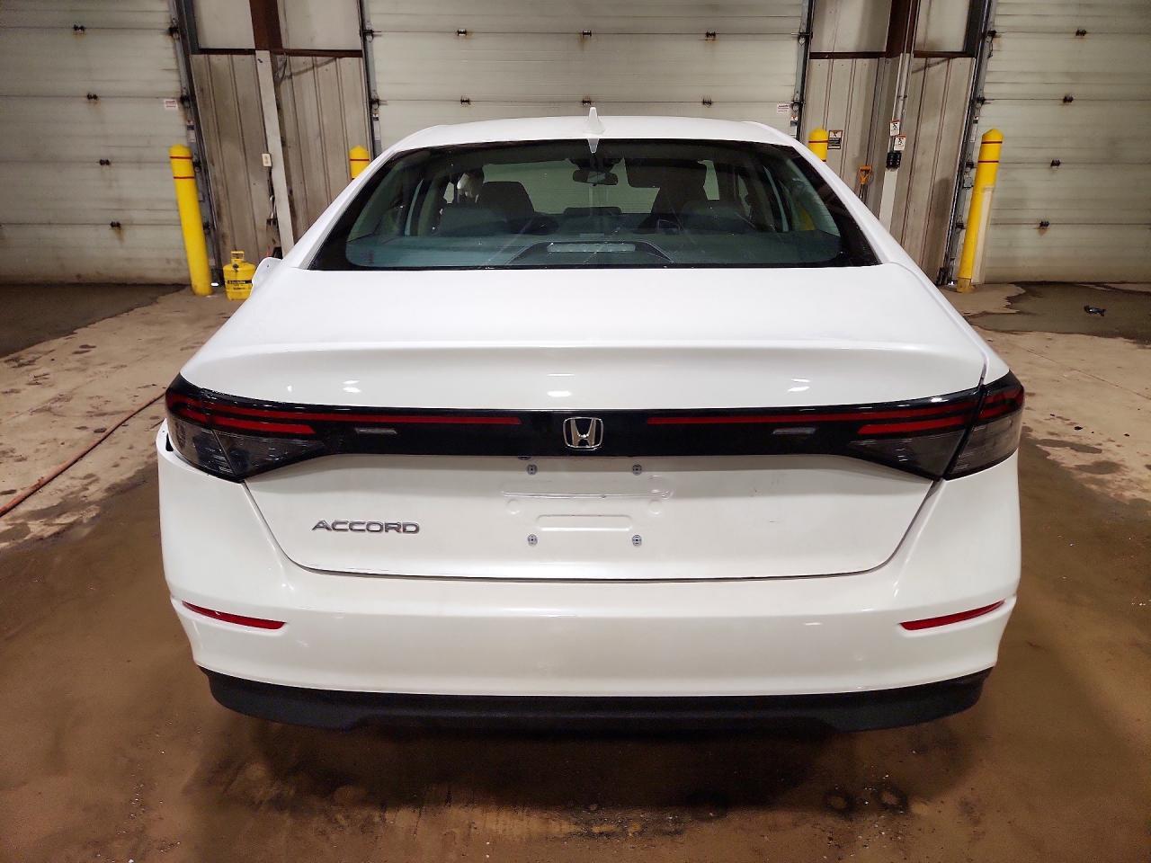 2025 Honda Accord Lx - Image 6