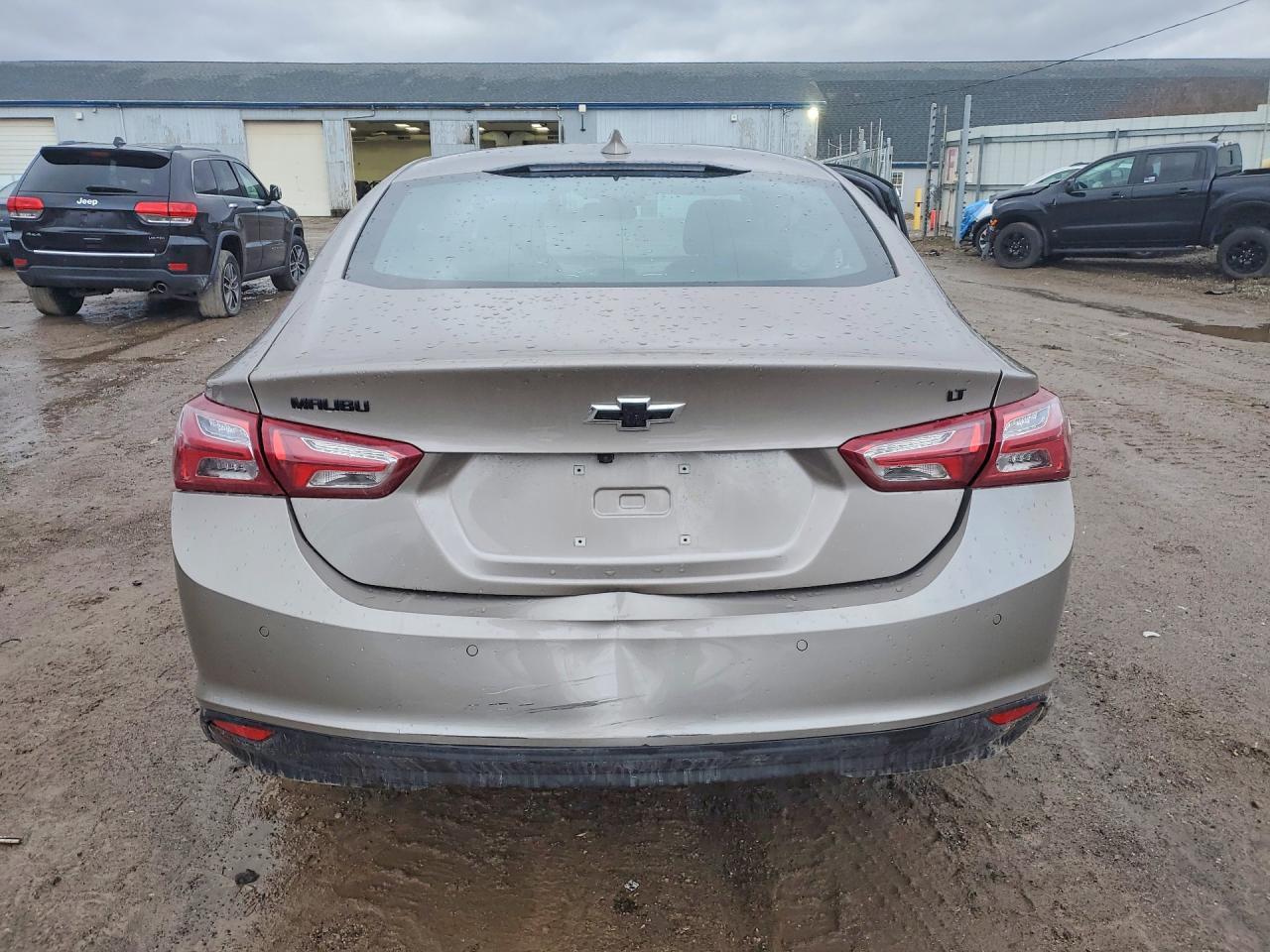 2025 Chevrolet Malibu Premier - Фото 6
