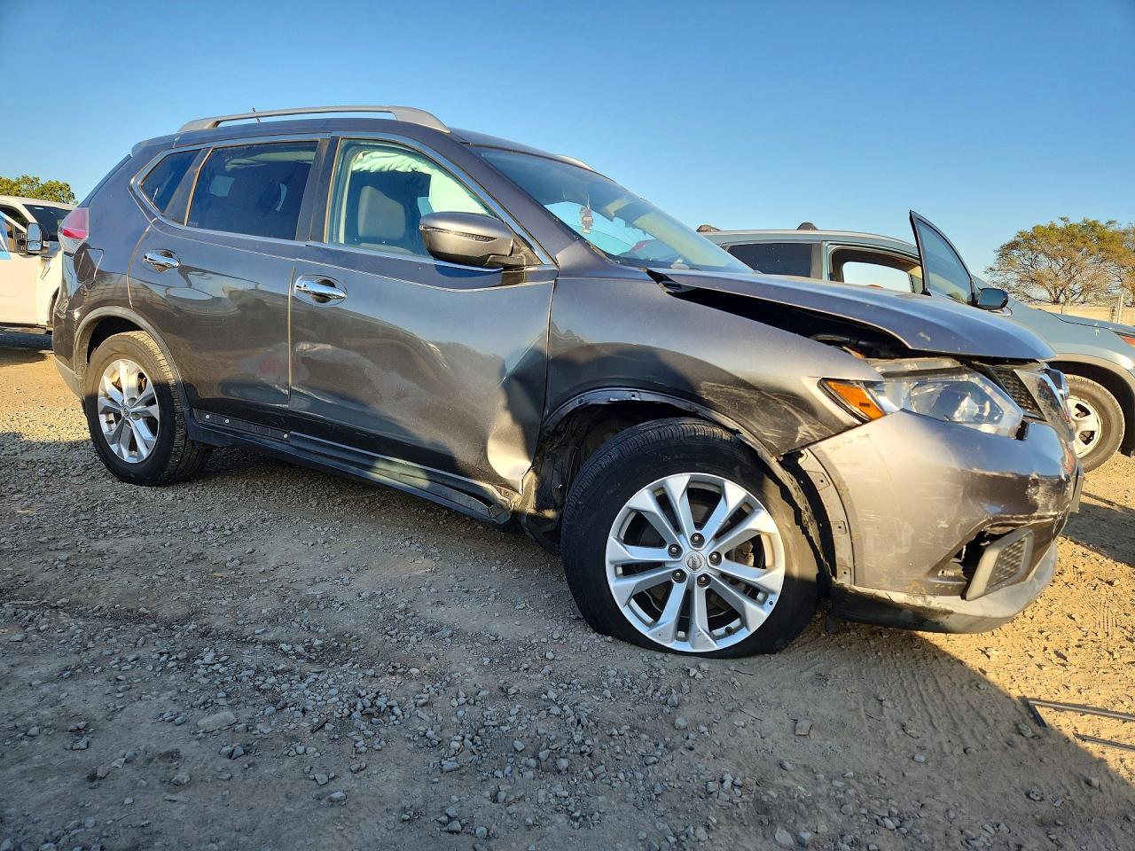 2016 Nissan Rogue Sv - Фото 4