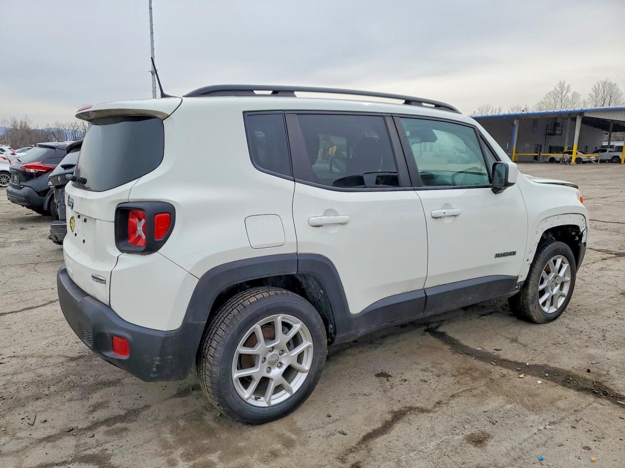 2019 Jeep Renegade Latitude - Фото 3