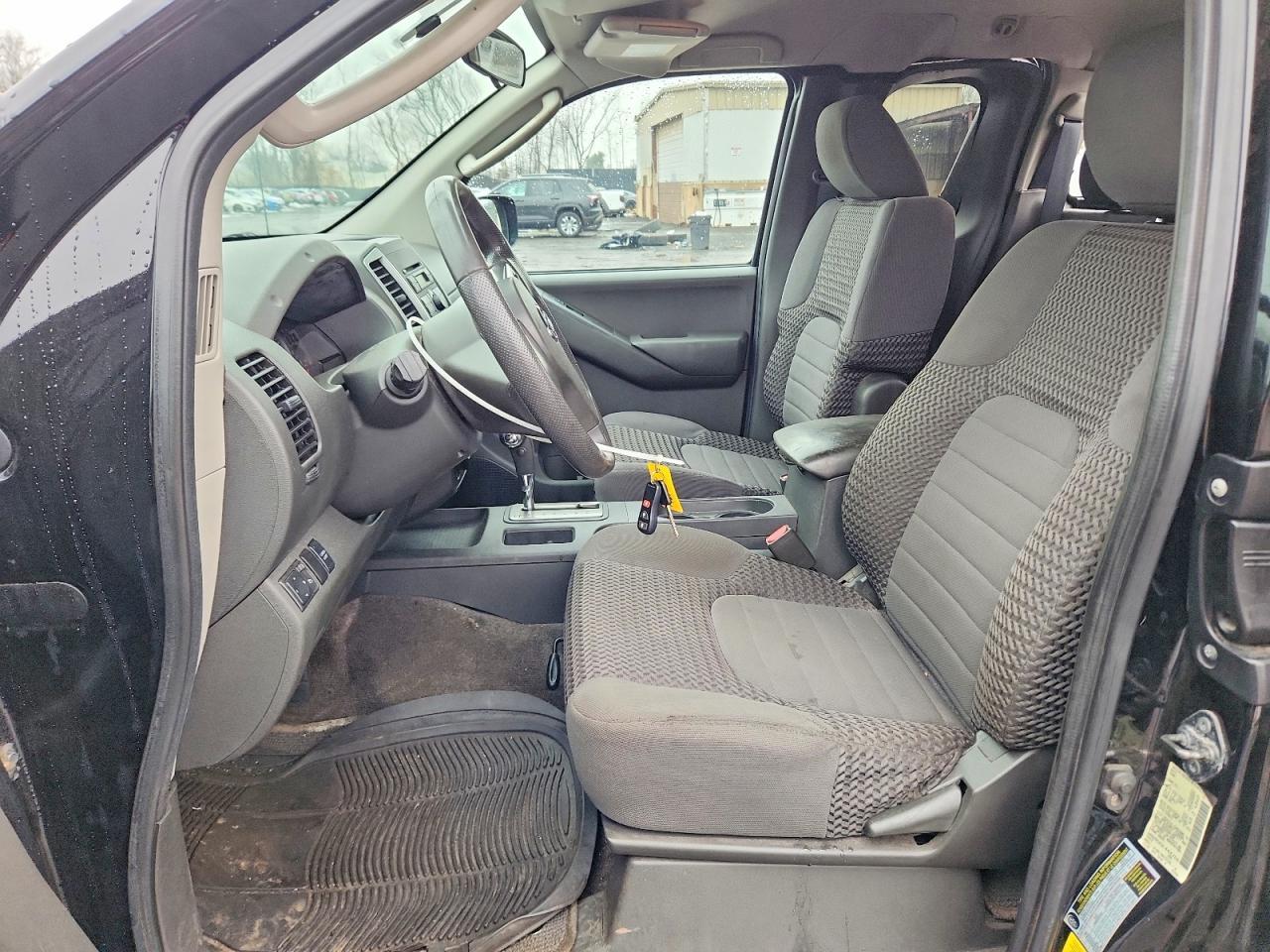 2010 Nissan Frontier Se V6 - Фото 7