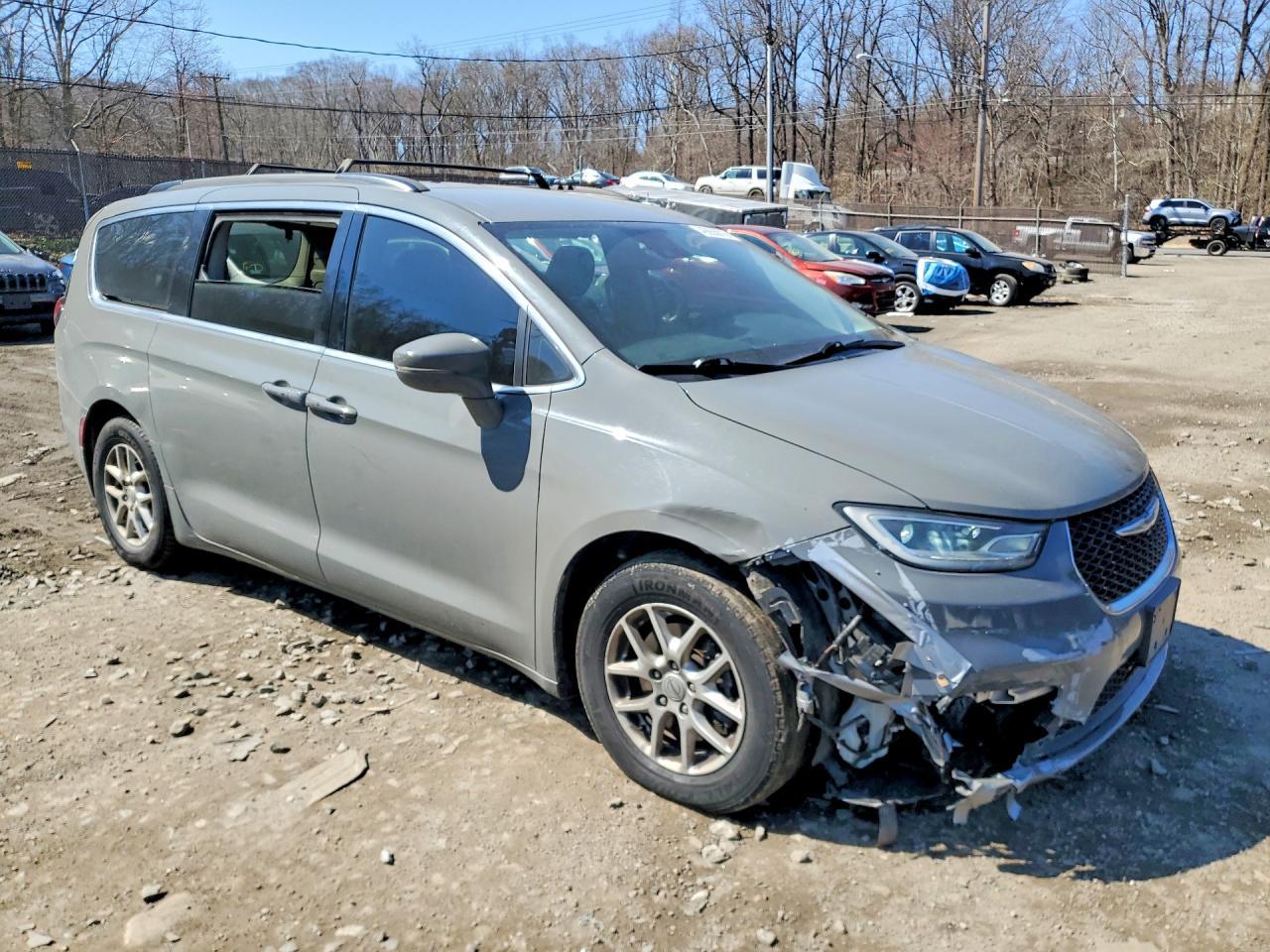 2022 Chrysler Pacifica Touring L - Фото 4
