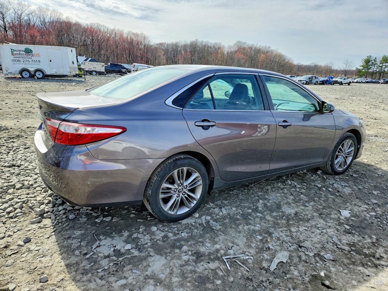 2015 Toyota Camry Se - Фото 3