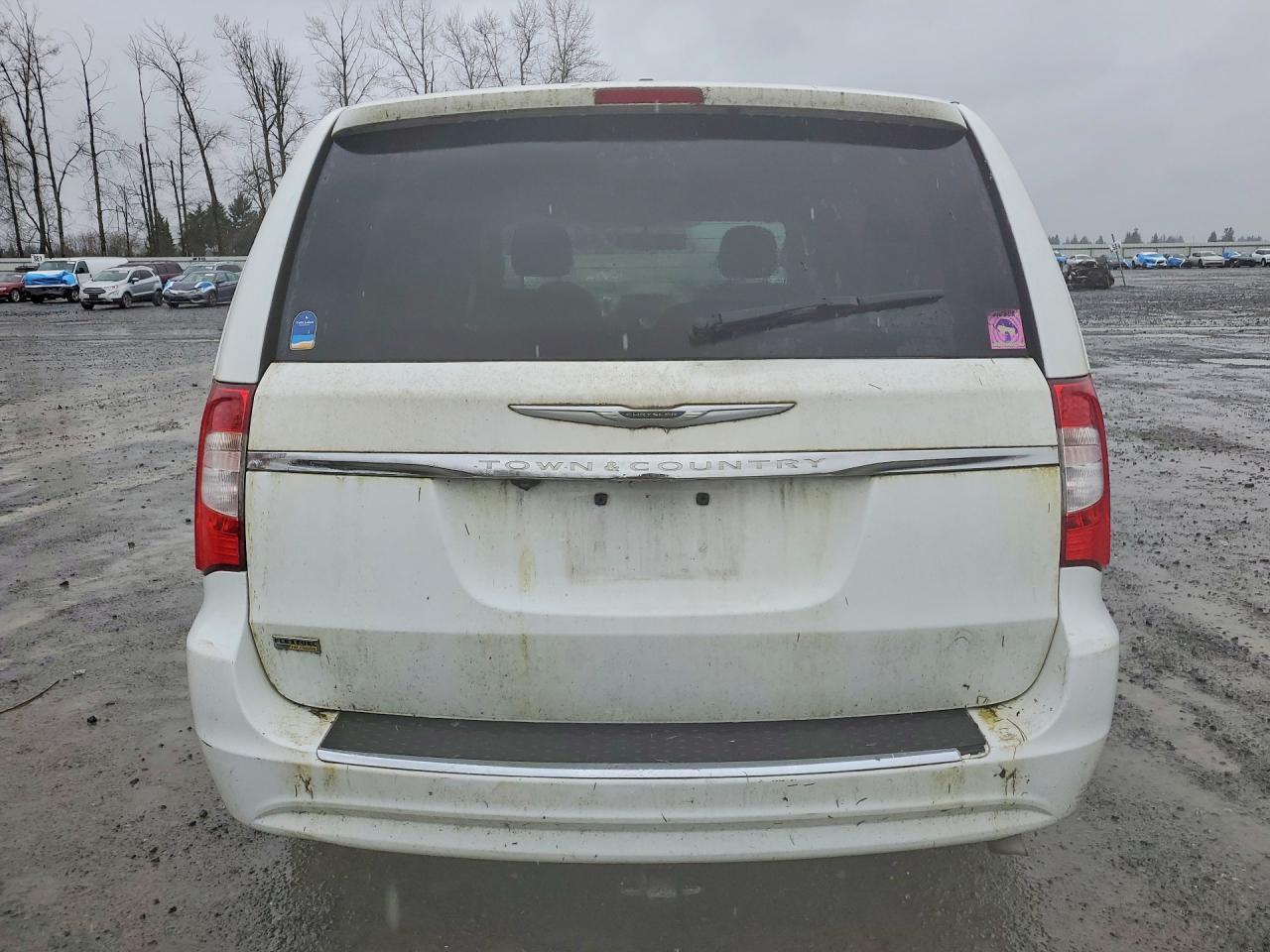 2015 Chrysler Town & Country Touring - Фото 6