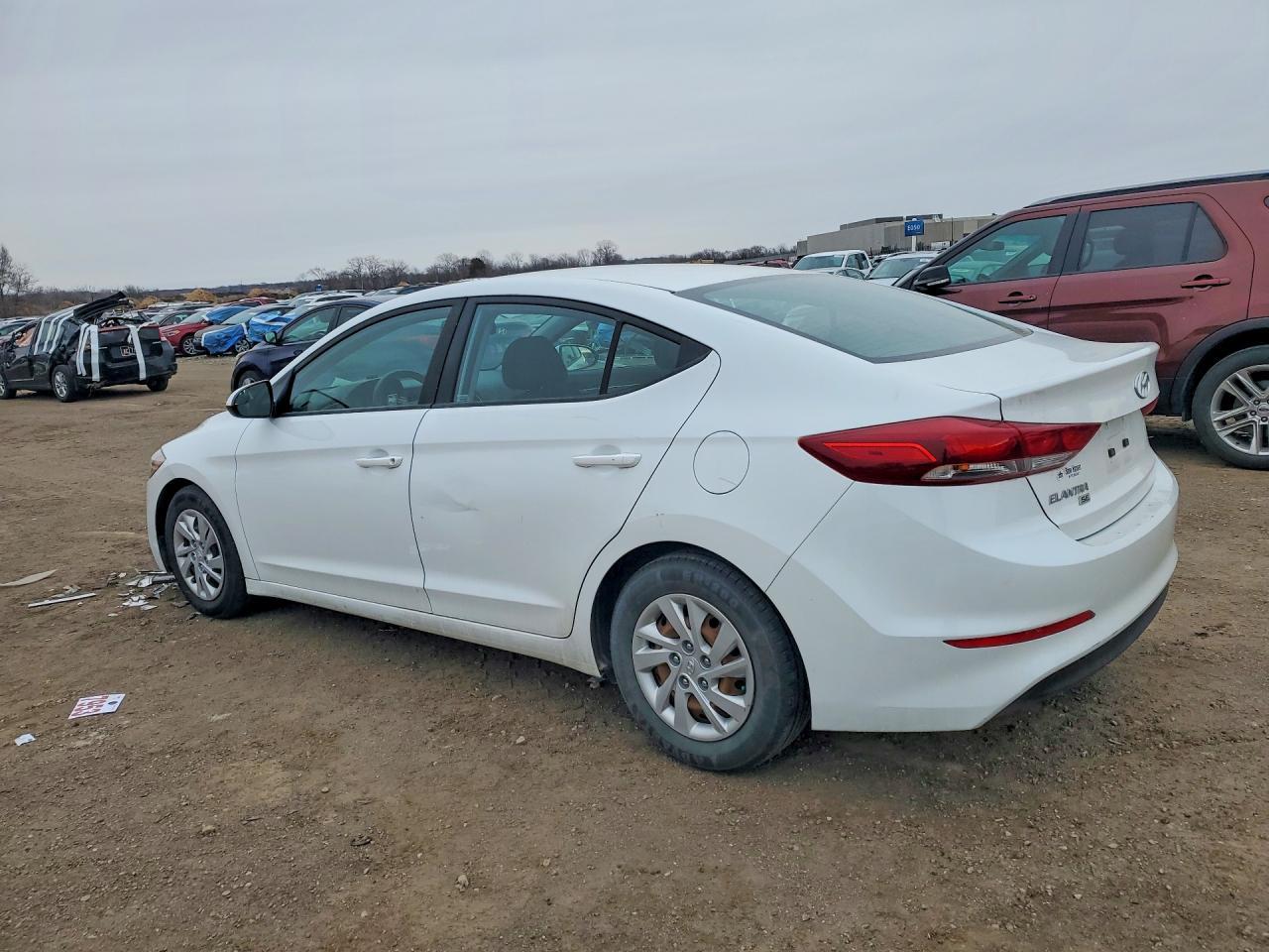 2018 Hyundai Elantra Se - Image 2