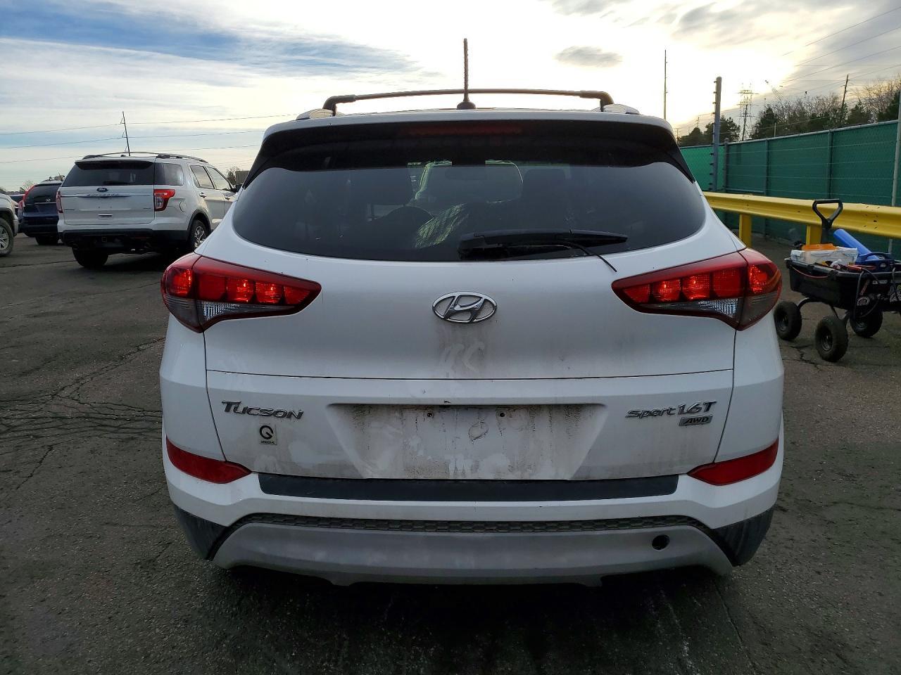 2017 Hyundai Tucson Sport - Image 6