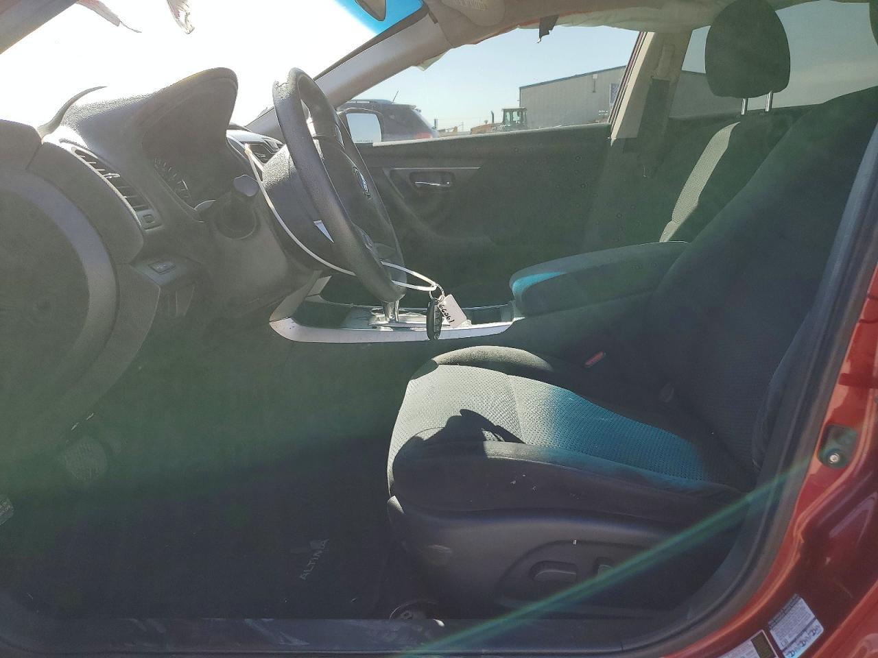 2015 Nissan Altima 2.5 S - Image 7