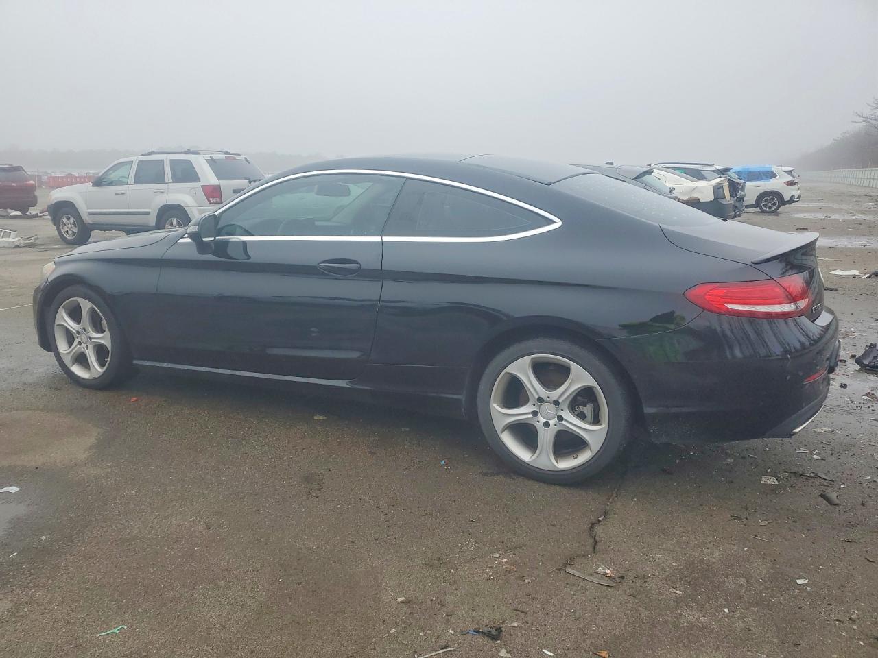 2017 Mercedes-Benz C 300 - Фото 2