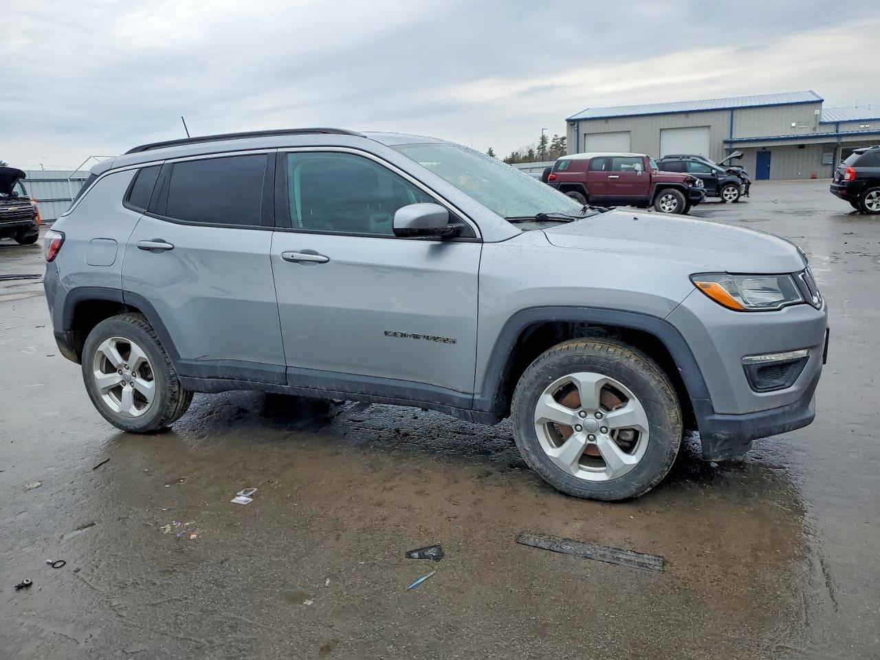 2018 Jeep Compass - Image 4