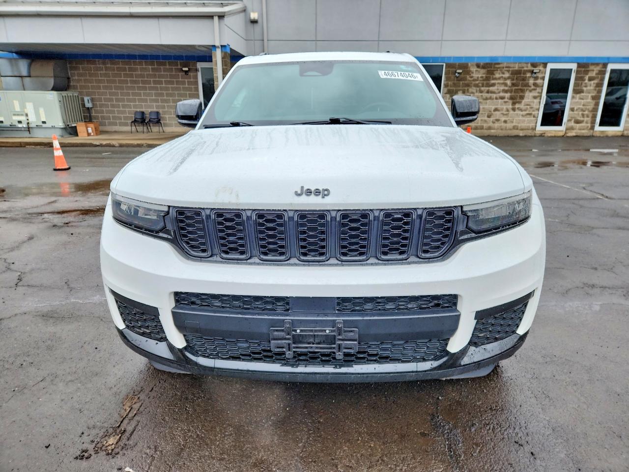 2021 Jeep Grand Cherokee L Laredo - Image 5