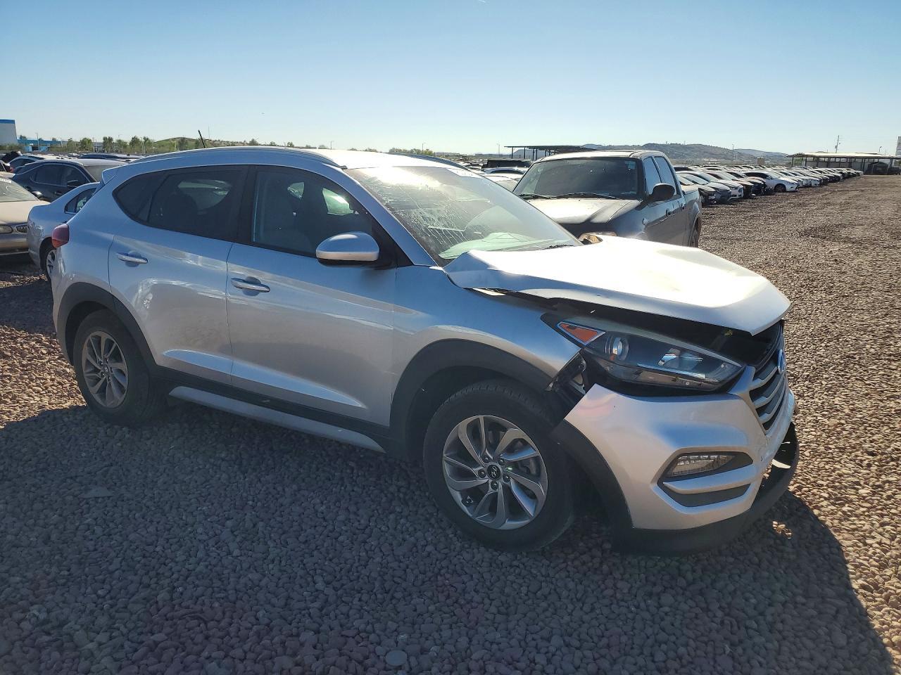 2017 Hyundai Tucson Se - Фото 4