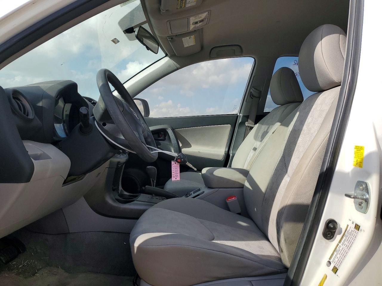 2010 Toyota Rav4 Base - Image 7