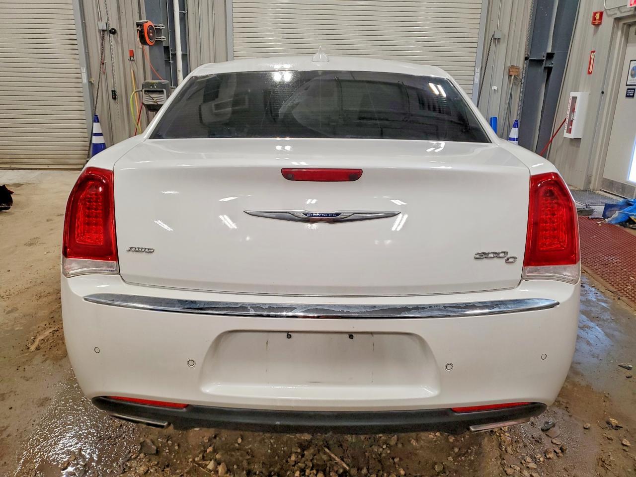 2015 Chrysler 300C - Фото 6