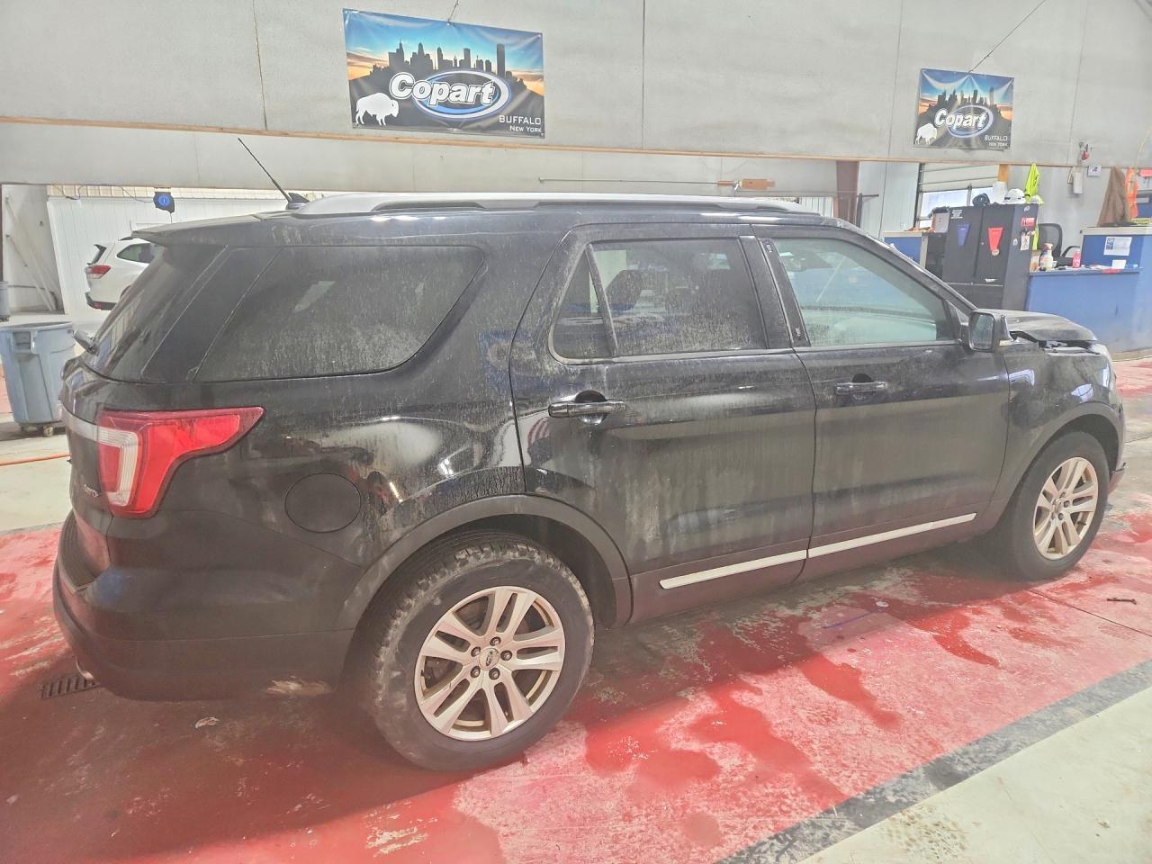 2018 Ford Explorer Xlt - Фото 3