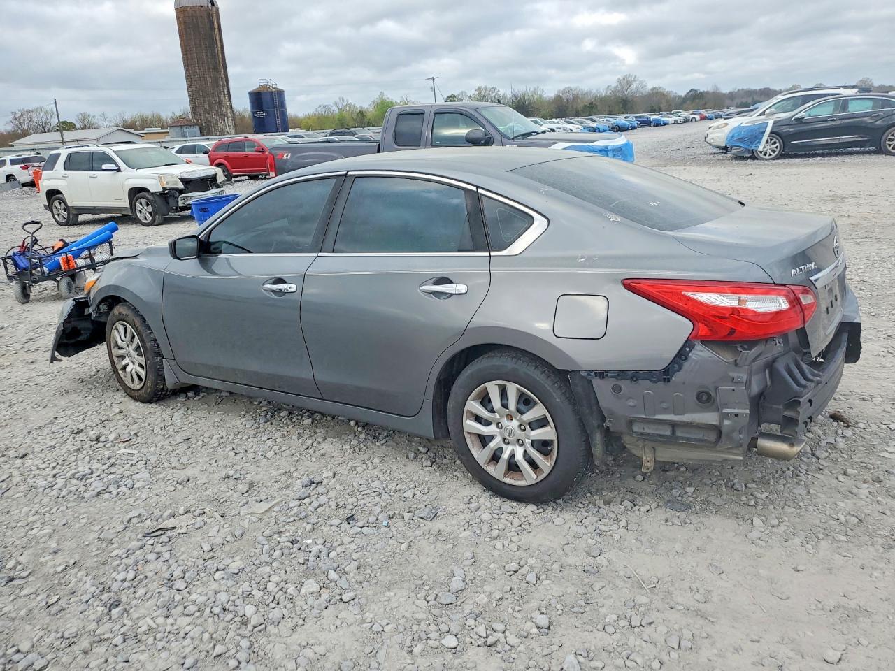 2016 Nissan Altima 2.5 S - Фото 2