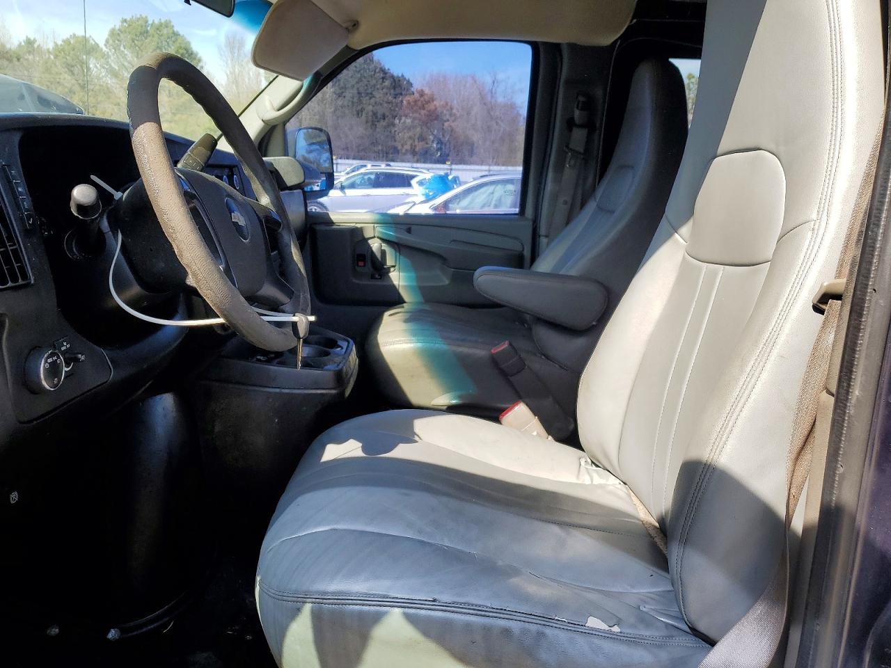 2014 Chevrolet Express 2500 Cargo Utility / Service Van - Image 7
