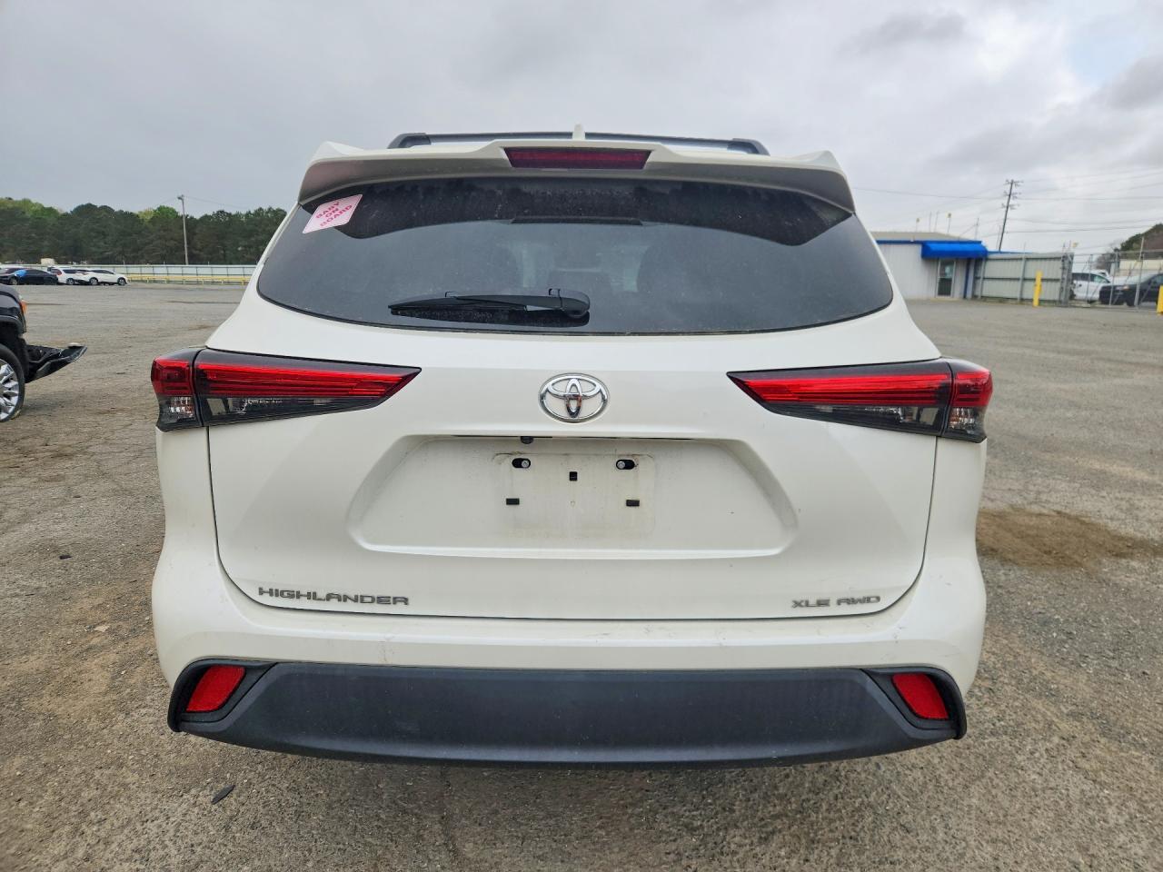 2020 Toyota Highlander Xle - Image 6