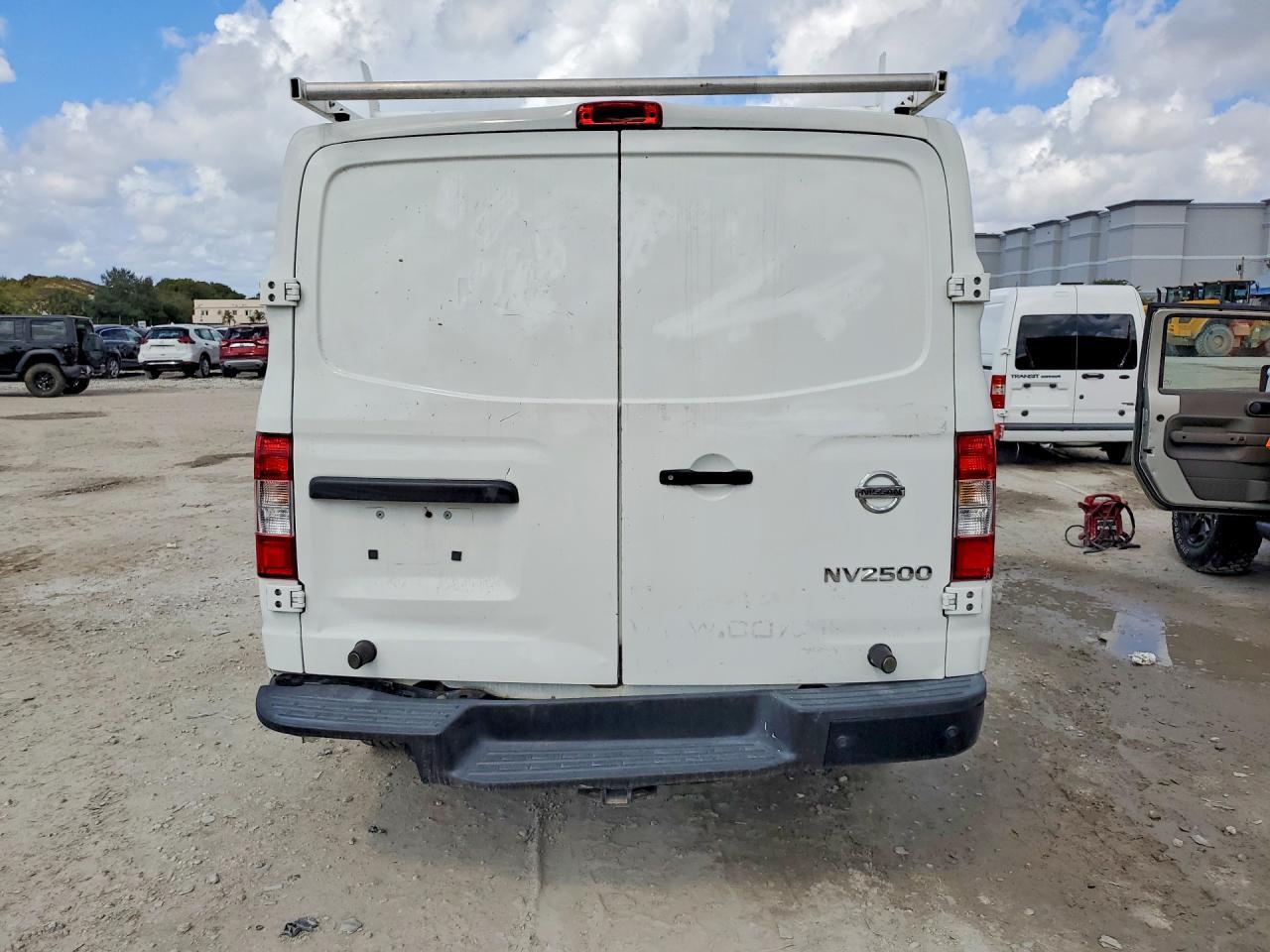 2017 Nissan Nv 1500 S - Фото 6