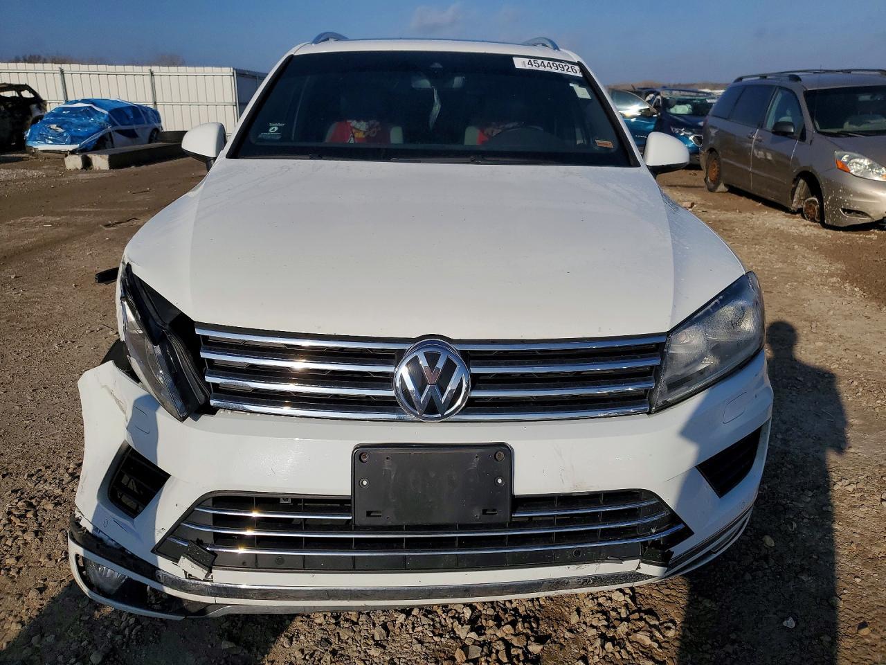 2017 Volkswagen Touareg Wolfsburg - Image 5