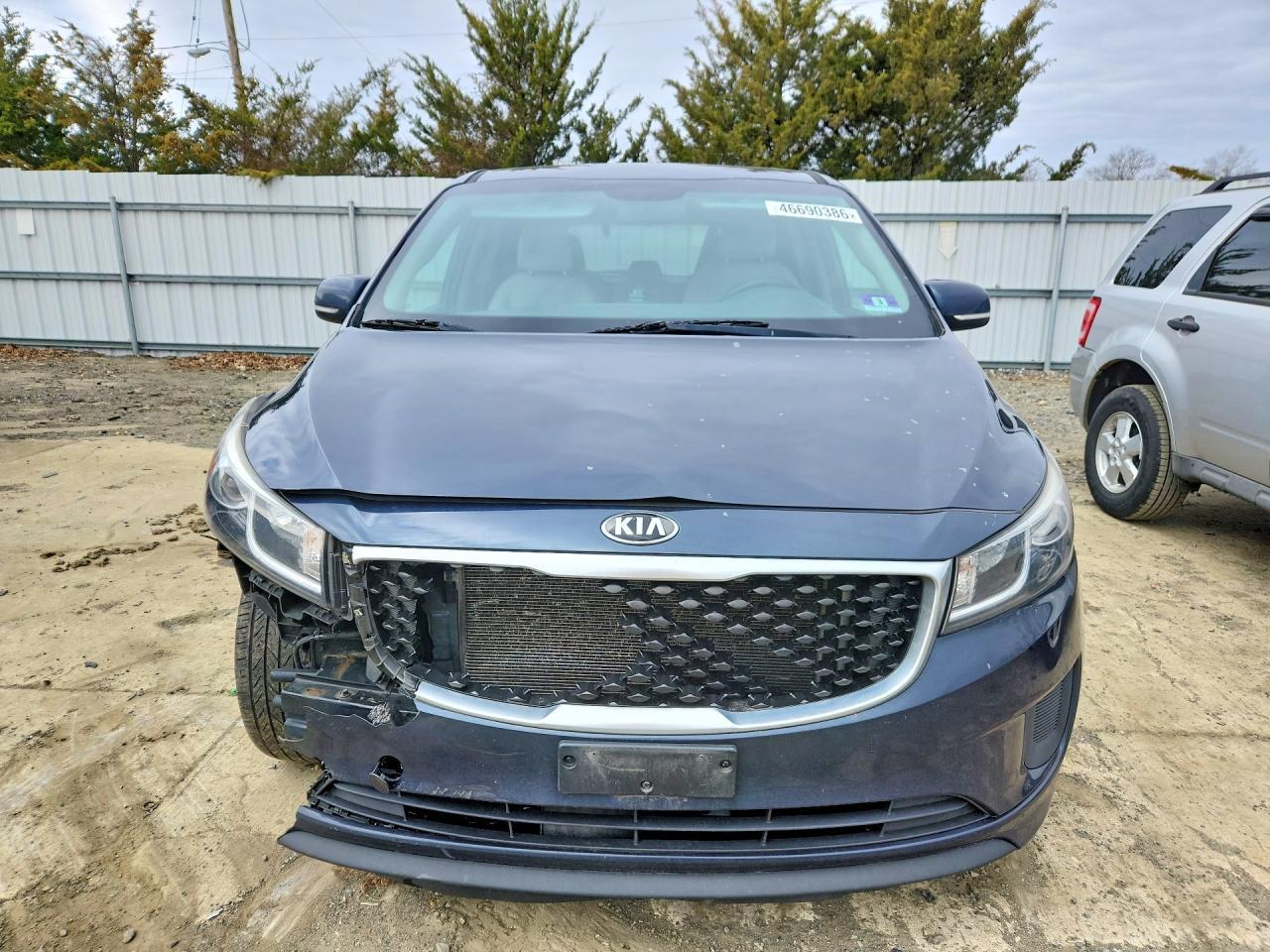 2017 Kia Sedona Lx - Фото 5