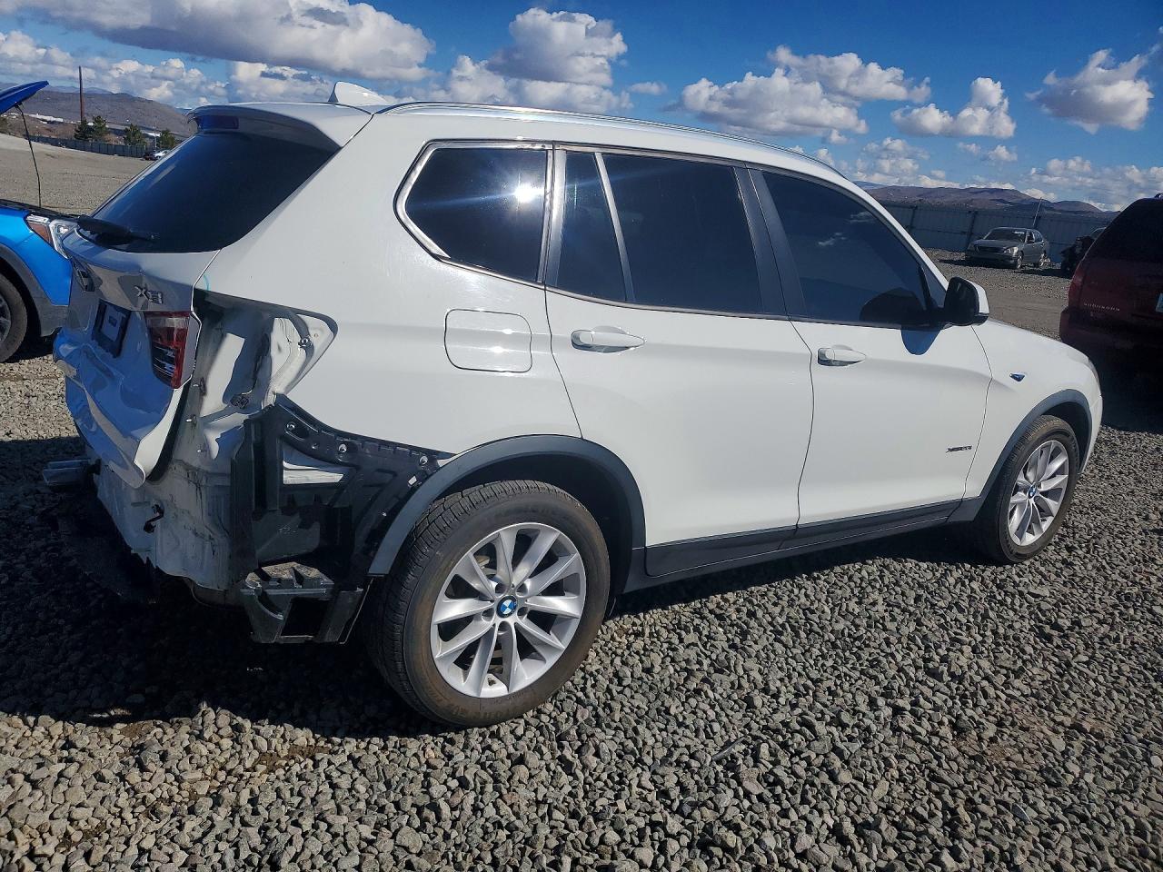 2017 BMW X3 xDrive28I - Фото 3