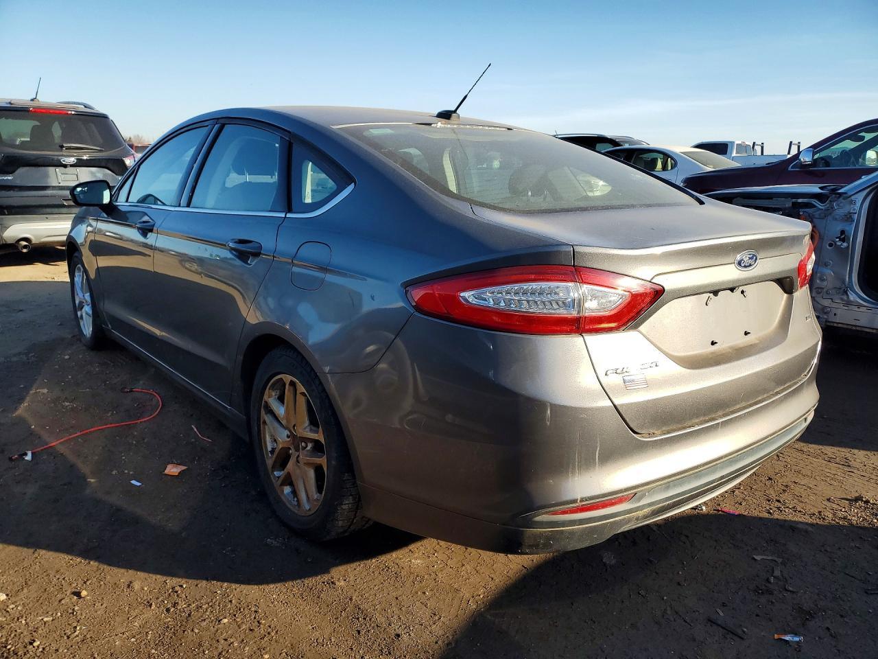 2014 Ford Fusion Se - Image 2