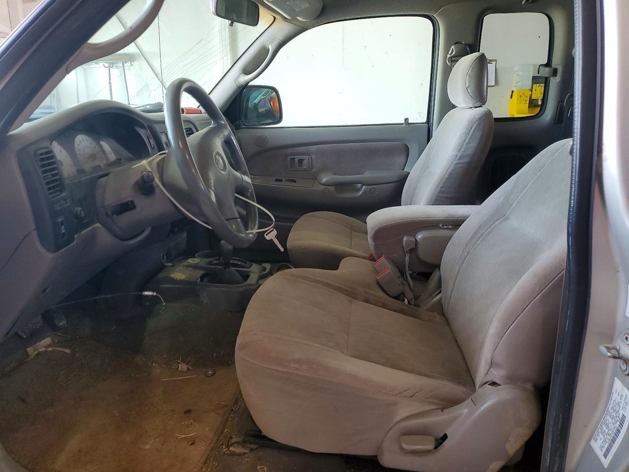 2004 Toyota Tacoma V6 - Image 7