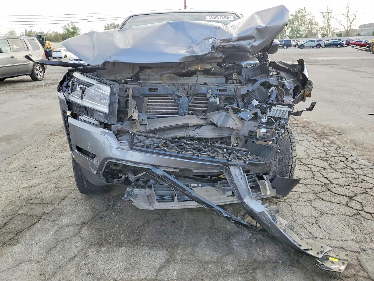 2023 Nissan Frontier Sv - Image 5