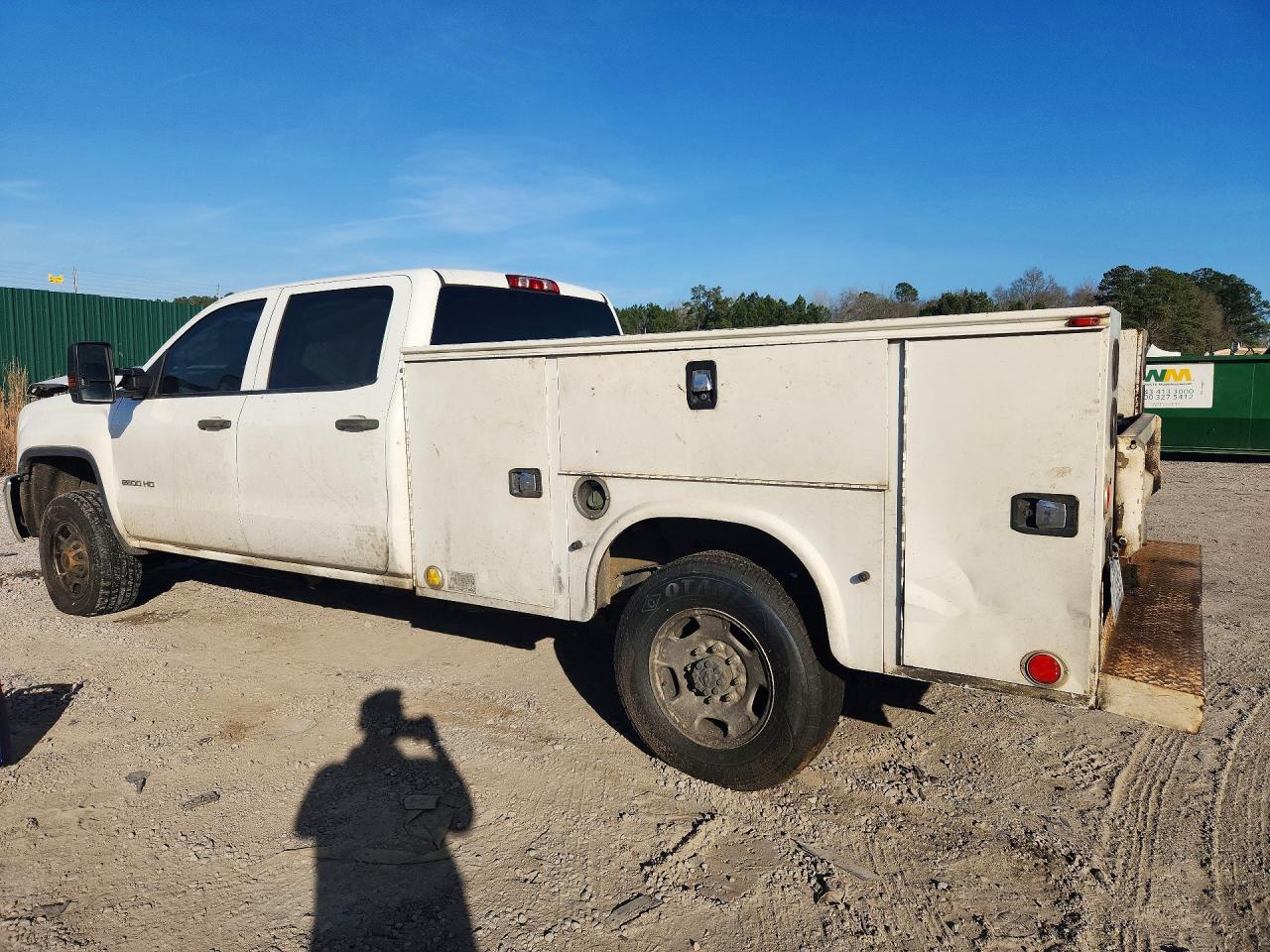2015 GMC Sierra Utility / Service Truck - Image 2