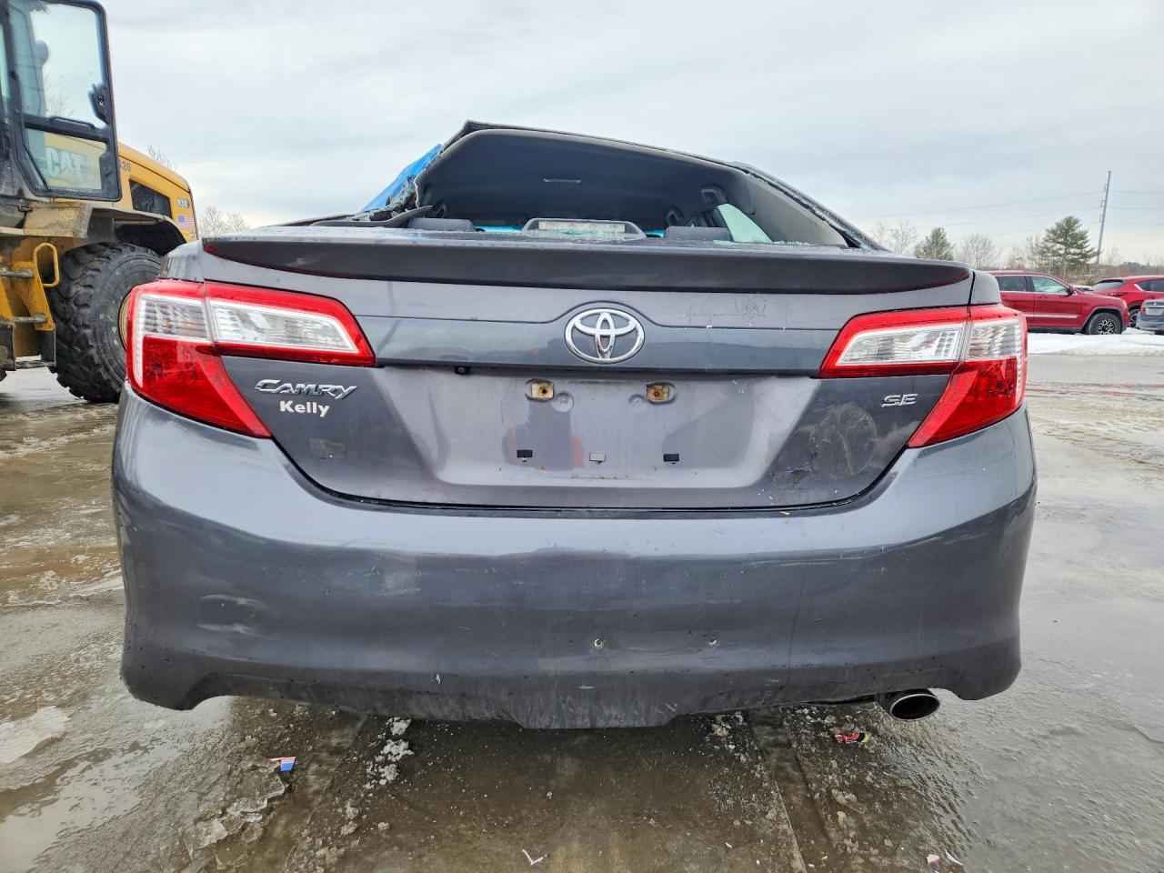 2014 Toyota Camry L - Фото 6