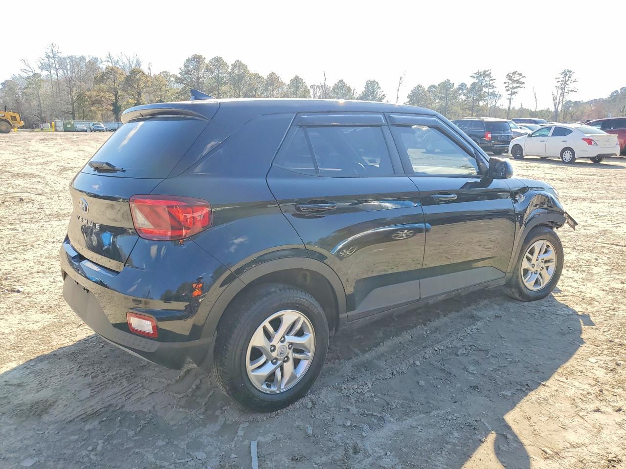 2021 Hyundai Venue Se - Фото 3