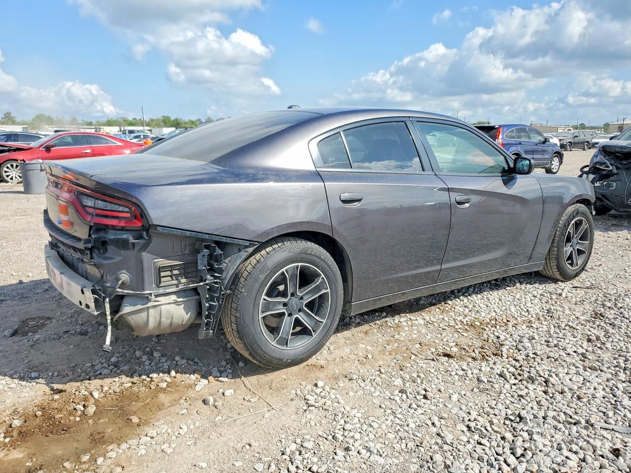 2020 Dodge Charger Sxt - Фото 3