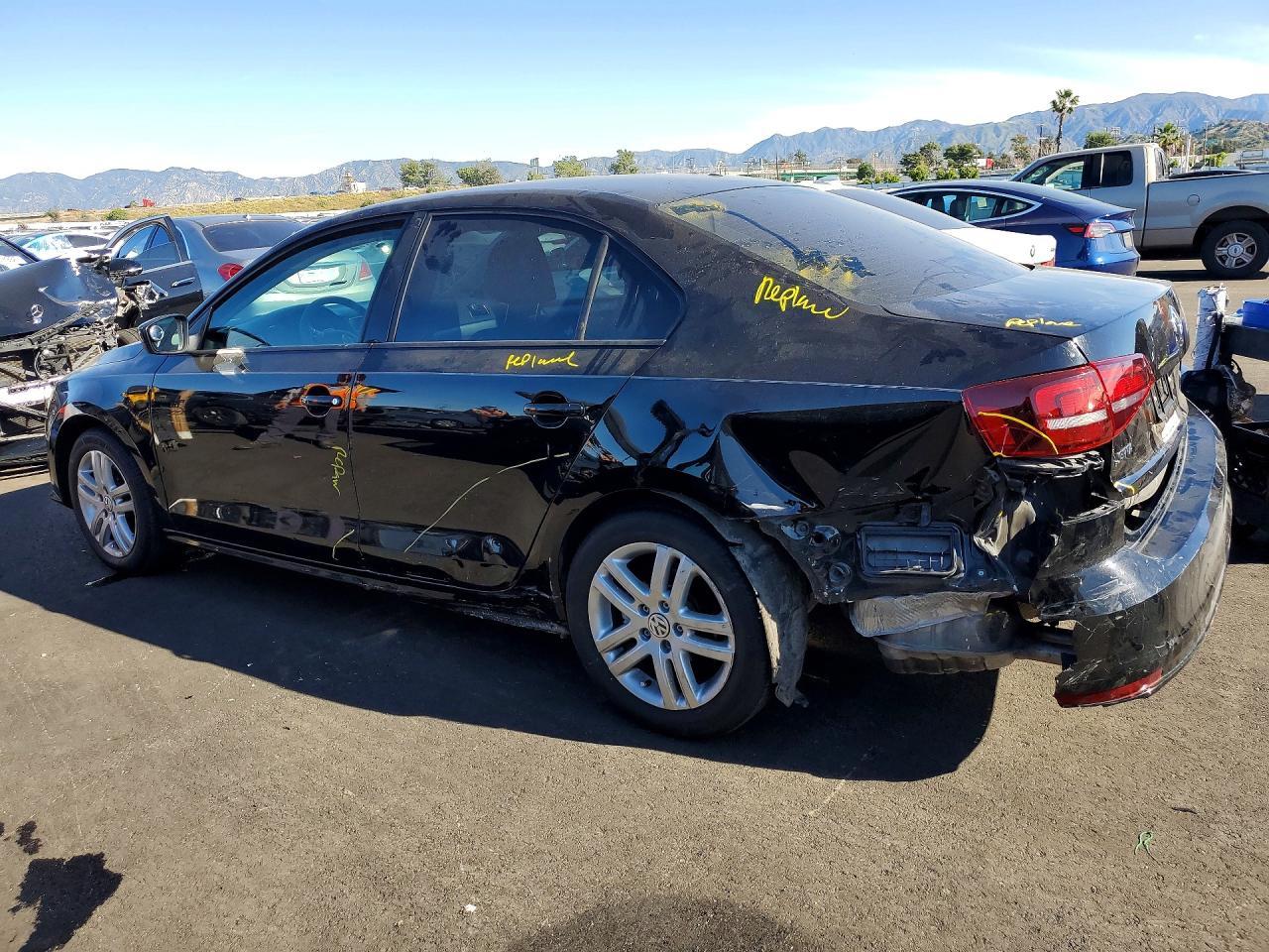 2018 Volkswagen Jetta S - Фото 2