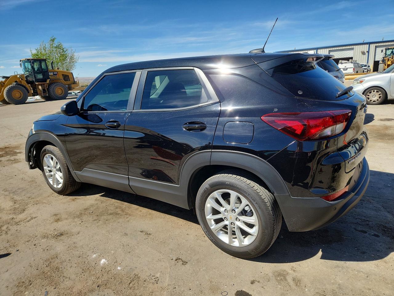 2025 Chevrolet Trailblazer Ls - Image 2
