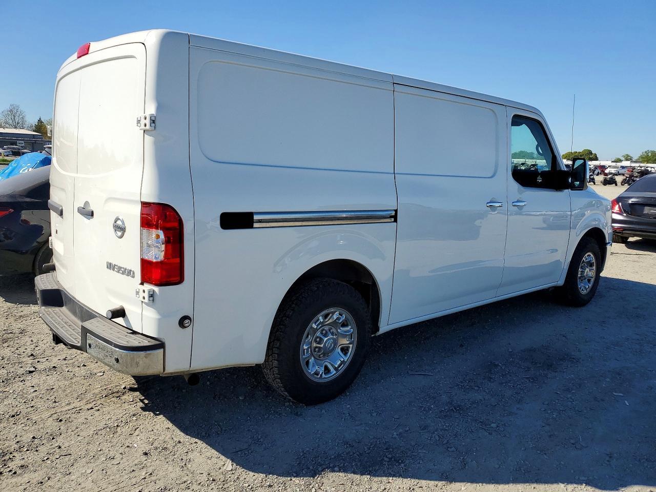 2019 Nissan Nv 3500 Utility / Service Van - Image 3