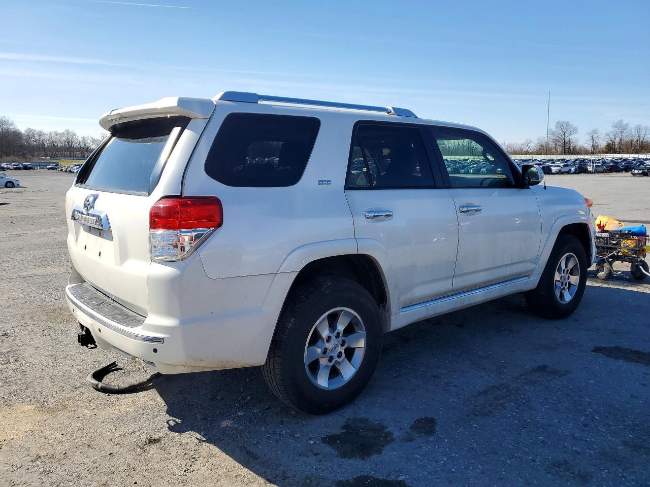 2013 Toyota 4Runner Sr5 - Фото 3