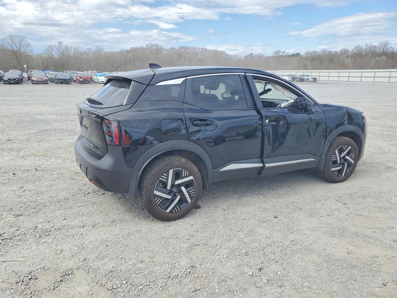 2025 Nissan Kicks Sv - Фото 3