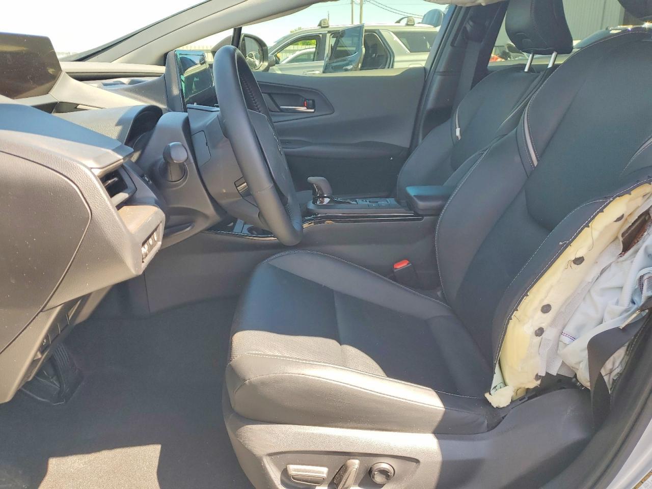 2024 Toyota Prius Xle - Image 7