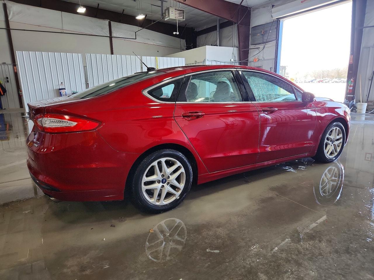 2015 Ford Fusion Se - Фото 3
