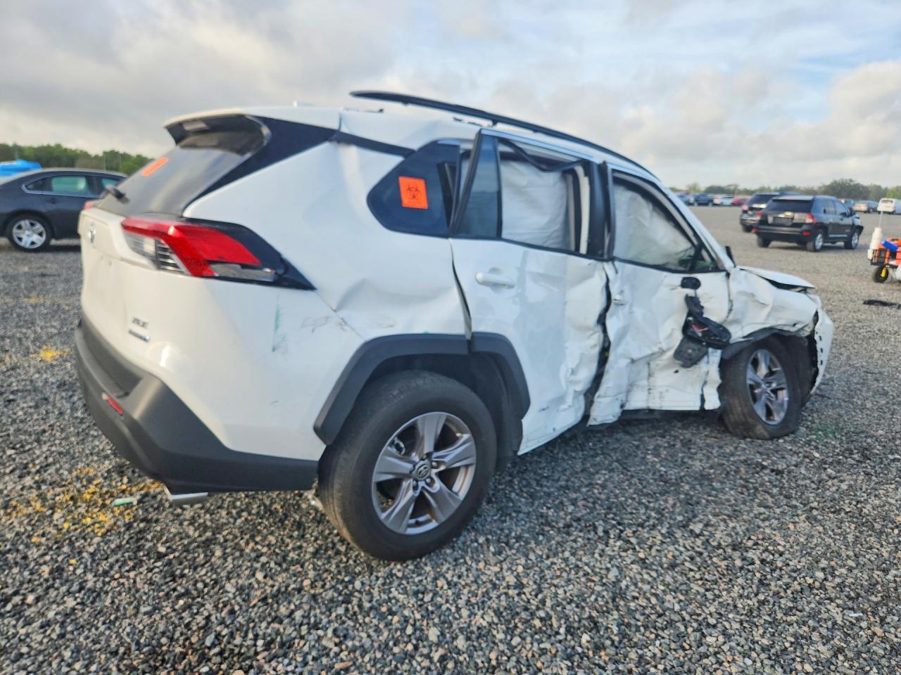 2024 Toyota Rav4 Hybrid Xle - Фото 3