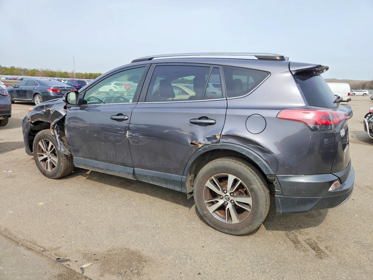 2018 Toyota Rav 4 - Фото 2