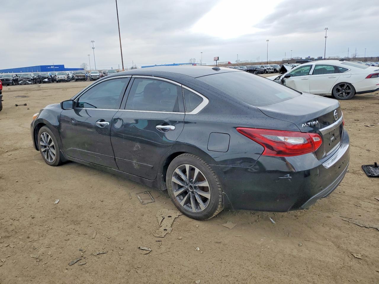 2017 Nissan Altima 2.5 Sv - Фото 2