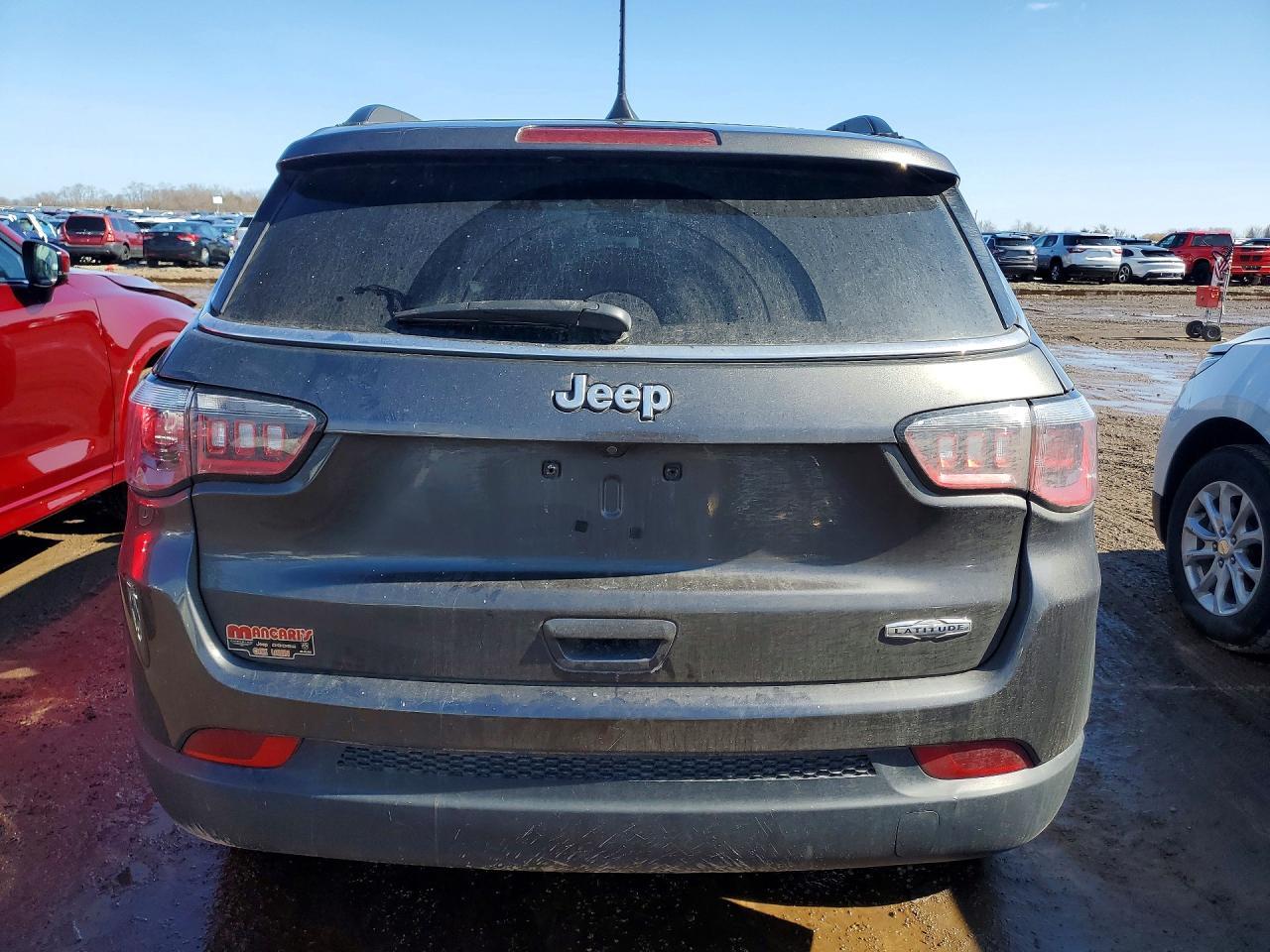 2017 Jeep Compass Latitude - Image 6