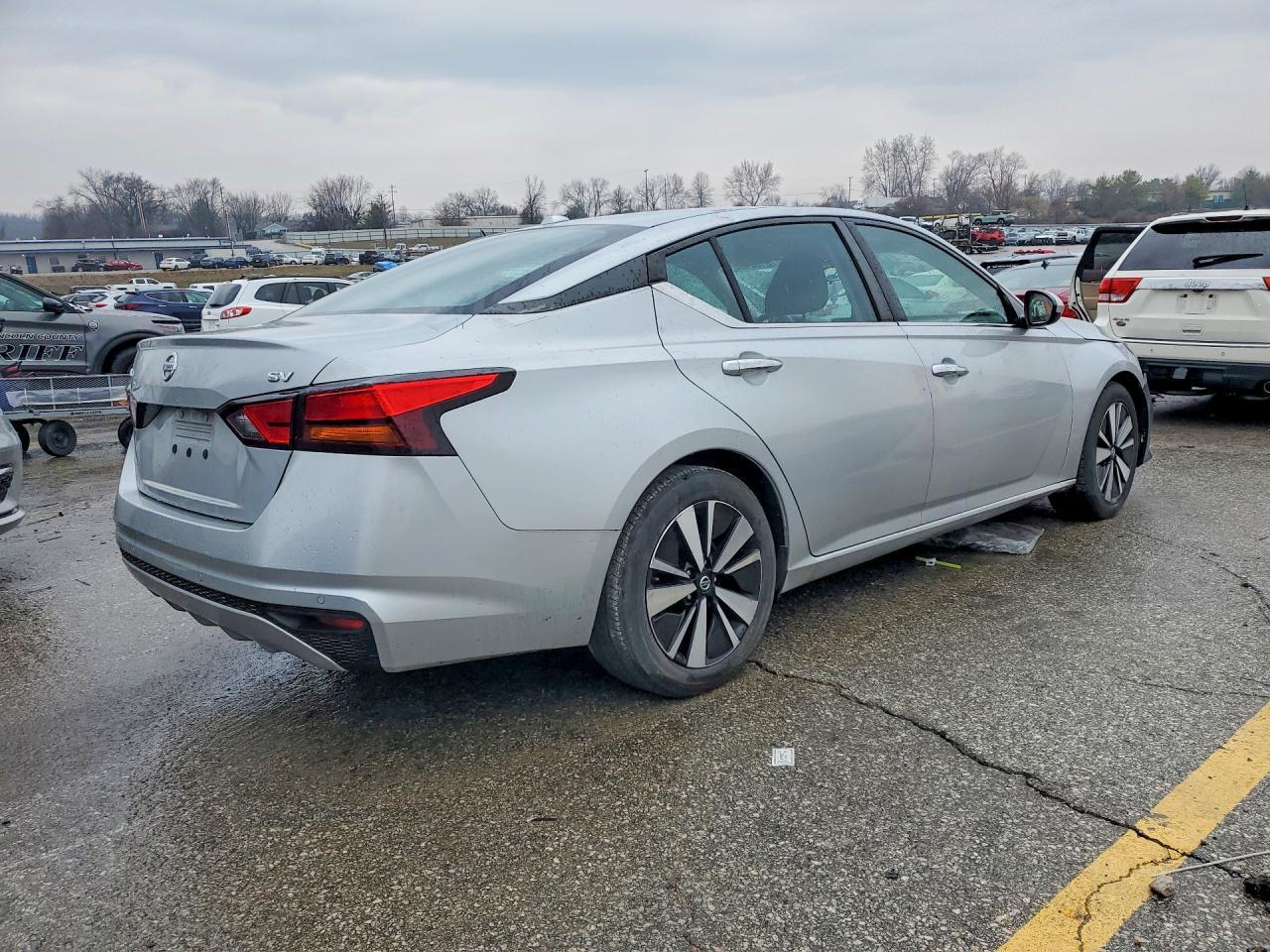 2021 Nissan Altima Sv - Image 3
