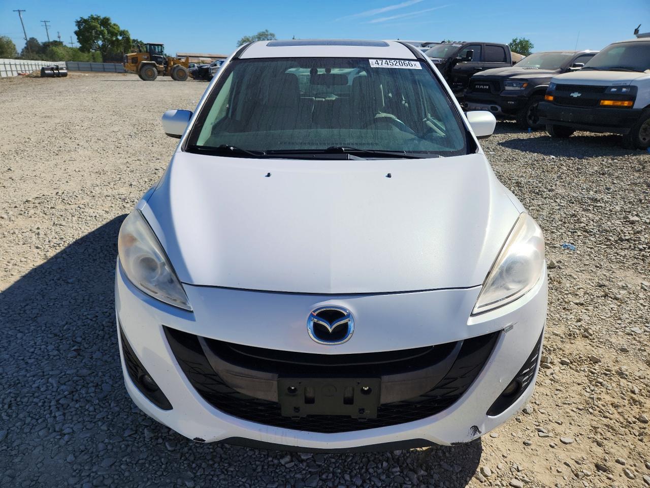 2012 Mazda 5 - Image 5