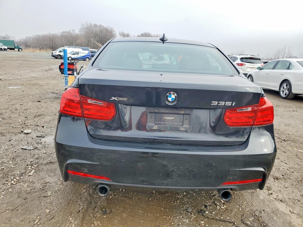 2013 BMW 335 Xi - Image 6
