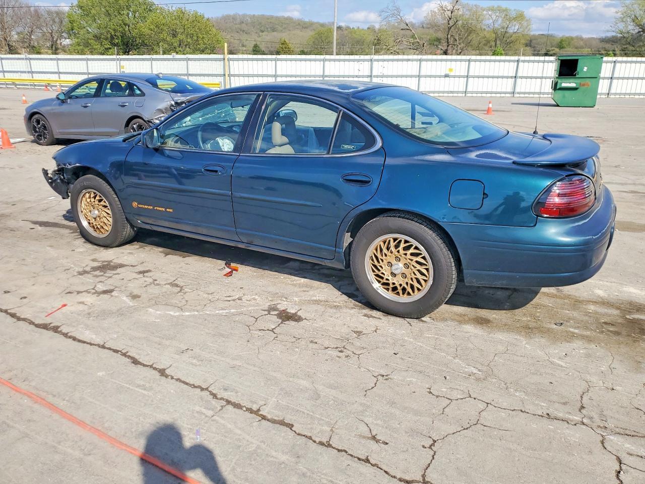 1997 Pontiac Grand Prix Se - Фото 2