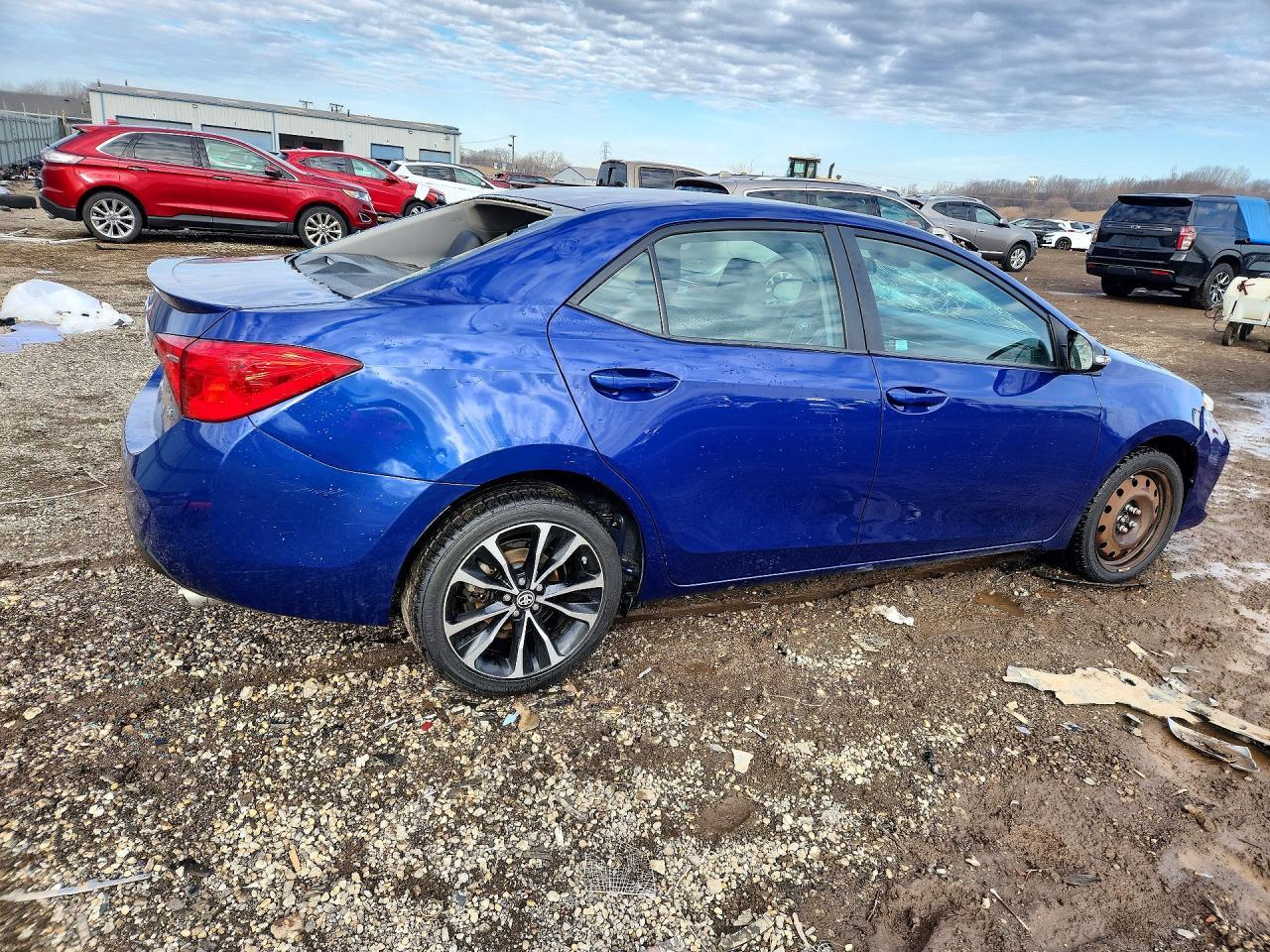 2017 Toyota Corolla Se - Фото 3